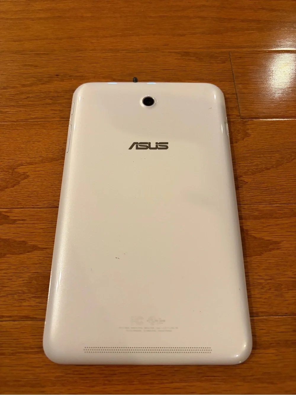 ASUS MeMO Pad 7 ME176CX-A1-WH 7-Inch Tablet (White)